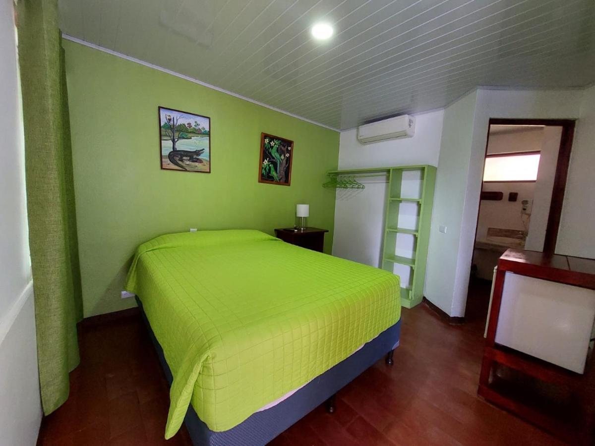 Hôtel Pez Gallo Golfito Kültér fotó