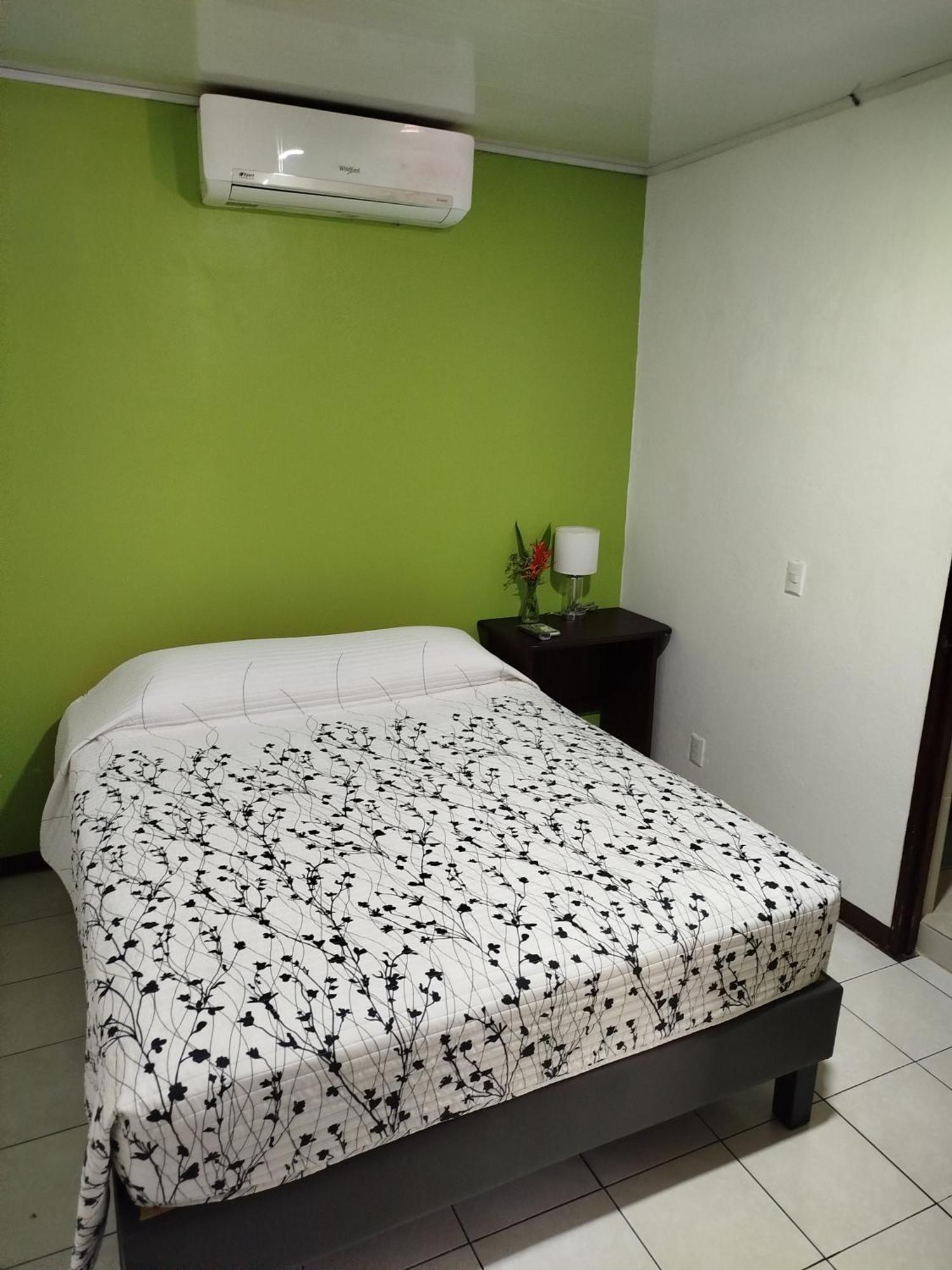 Hôtel Pez Gallo Golfito Kültér fotó